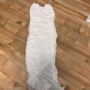 ✨ White Ruched Glam Bodycon Party Dress – Size S / 8 ✨